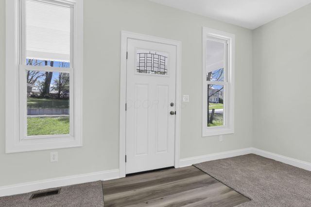 77 S Church Street, Thornville, OH 43076