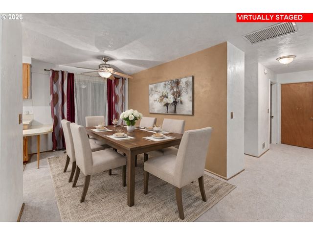 212 HAYDEN BRIDGE Way, Springfield, OR 97477