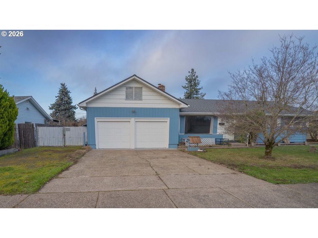 212 HAYDEN BRIDGE Way, Springfield, OR 97477