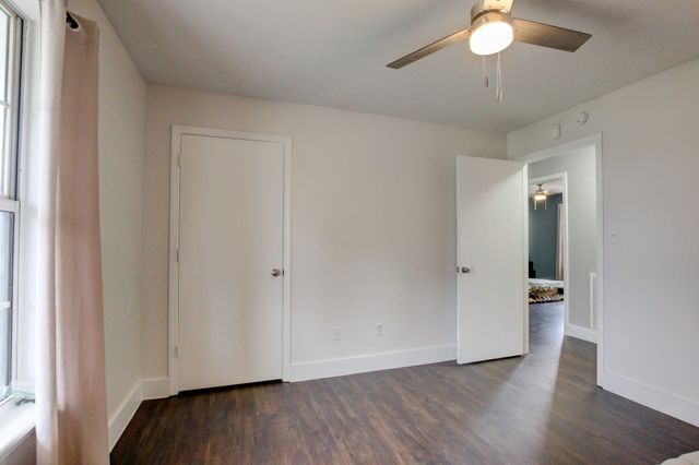 920 Linda Dr, Oak Grove, KY 42262