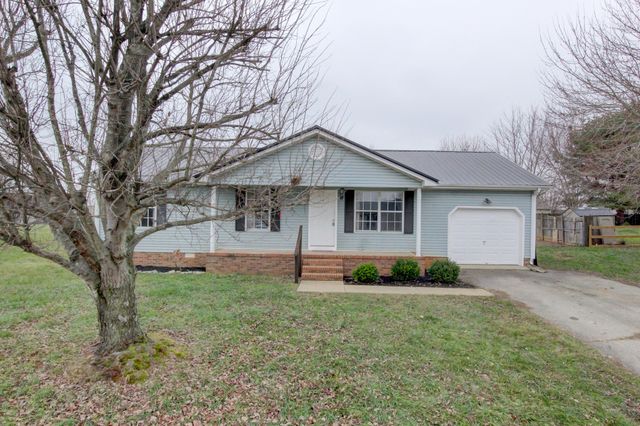920 Linda Dr, Oak Grove, KY 42262