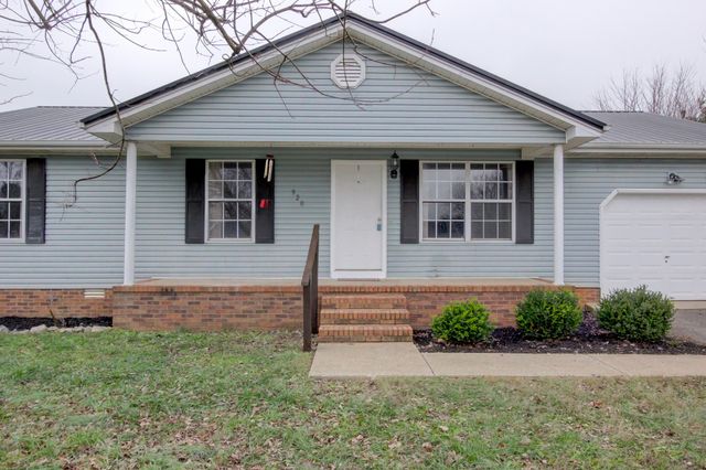 920 Linda Dr, Oak Grove, KY 42262