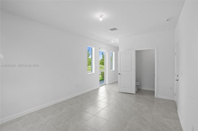 715 SE 15th Street ., Homestead, FL 33034
