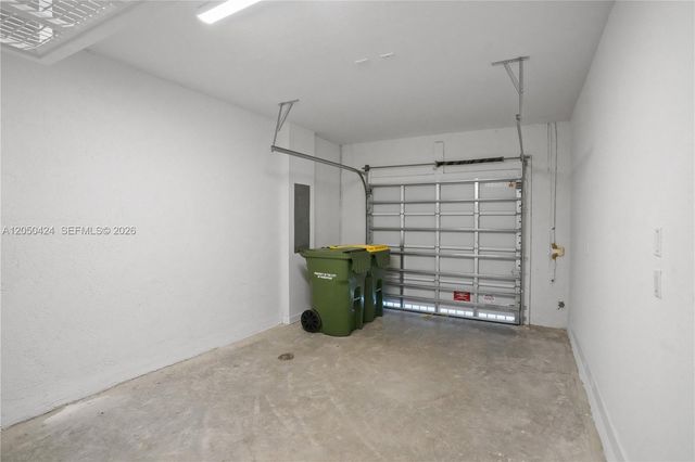 715 SE 15th Street ., Homestead, FL 33034