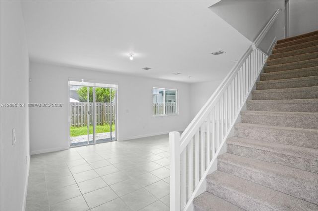 715 SE 15th Street ., Homestead, FL 33034
