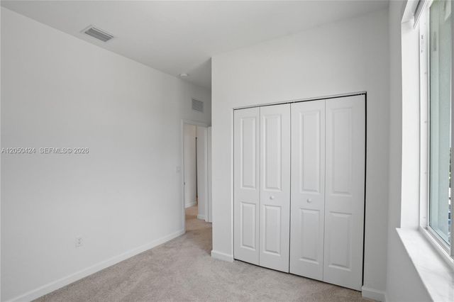 715 SE 15th Street ., Homestead, FL 33034