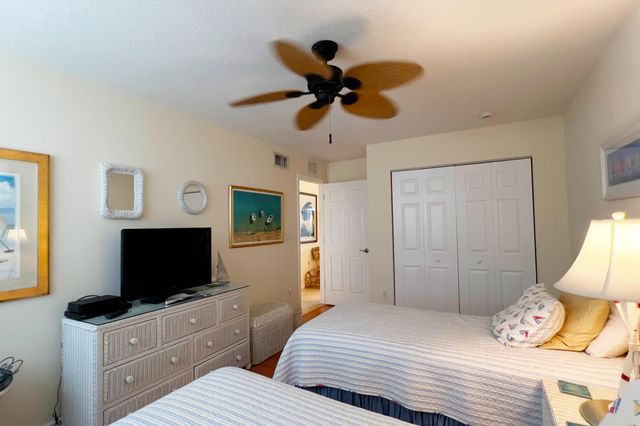 3541 NE Ocean Boulevard NE 15, Hutchinson Island, FL 34957