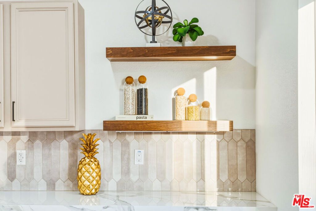 Image 11 of property listing at 78955 Via Florence, La Quinta, CA 92253