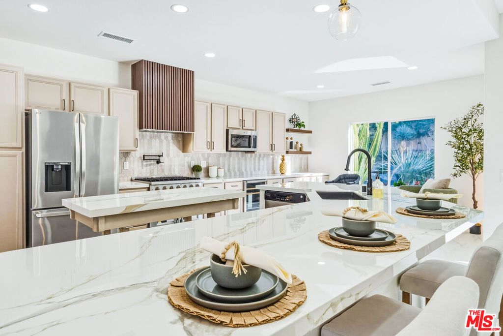 Image 4 of property listing at 78955 Via Florence, La Quinta, CA 92253