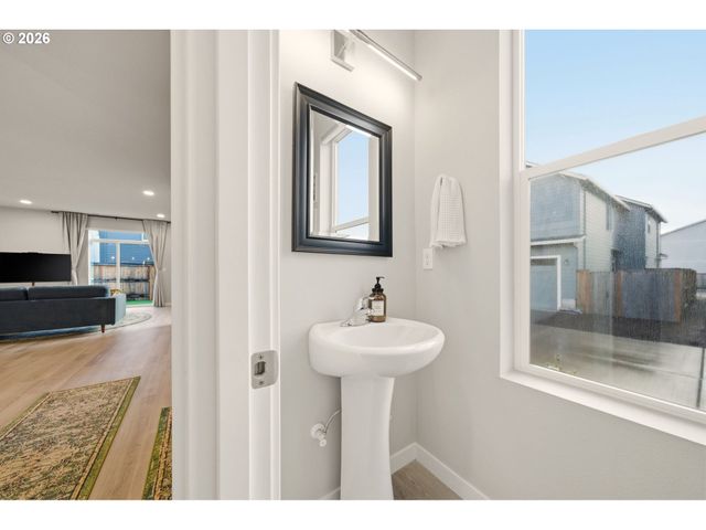 2903 S OLEANDER St, Cornelius, OR 97113