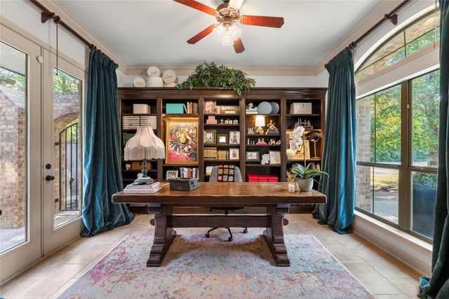 2 Knights Crossing Drive, The Woodlands, TX 77382