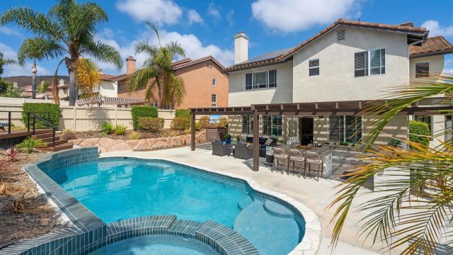 756 Camino Magnifico, San Marcos, CA 92069