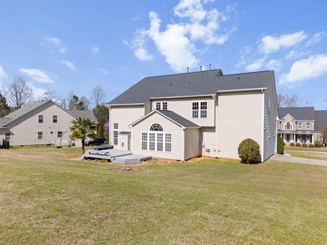 30 Hydrangea Way, Simpsonville, SC 29681