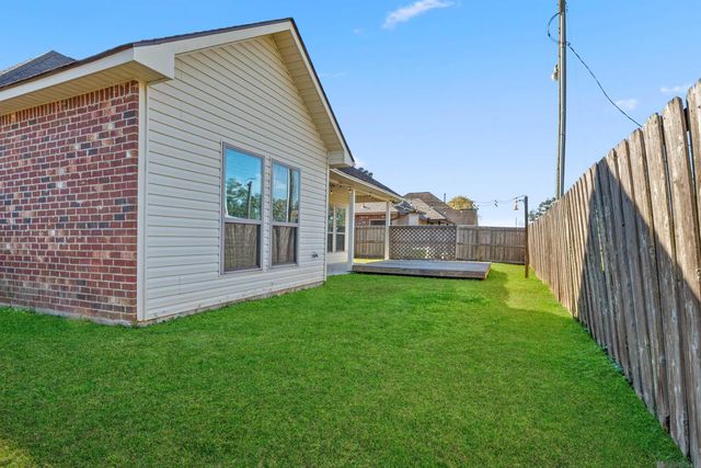 7373 Estelle Dr, Denham Springs, LA 70726