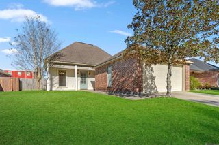 7373 Estelle Dr, Denham Springs, LA 70726
