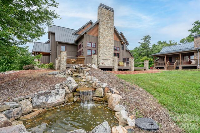 4862 Pinnacle Mountain Road, Zirconia, NC 28790