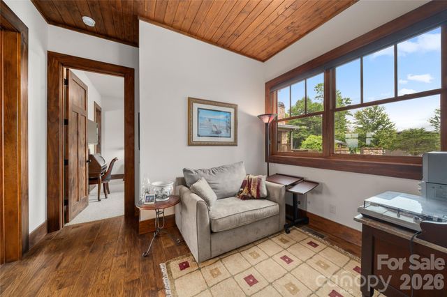 4862 Pinnacle Mountain Road, Zirconia, NC 28790