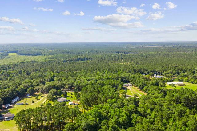 7241 Lawrimore Ln., Conway, SC 29527