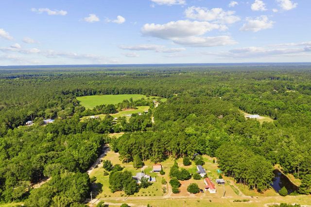 7241 Lawrimore Ln., Conway, SC 29527