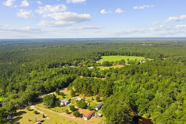 7241 Lawrimore Ln., Conway, SC 29527