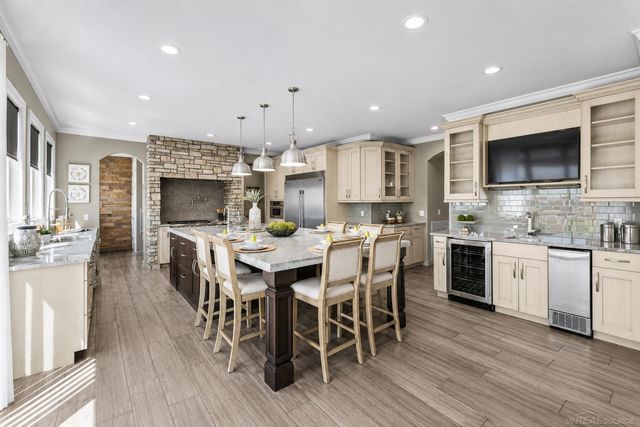 21936 Bellewood Drive, Macomb Twp, MI 48044