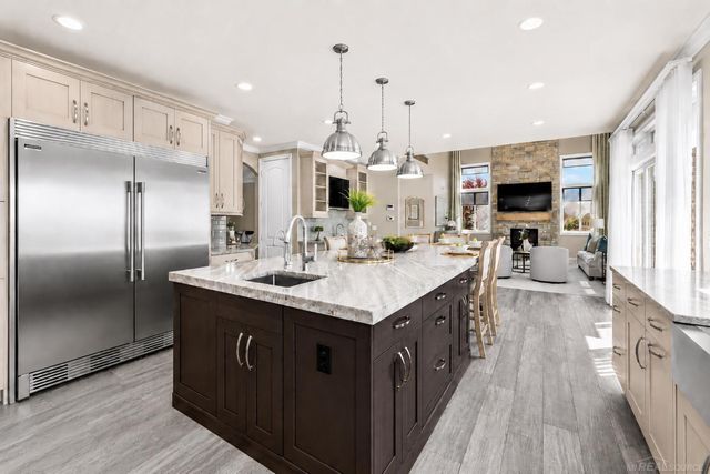 21936 Bellewood Drive, Macomb Twp, MI 48044