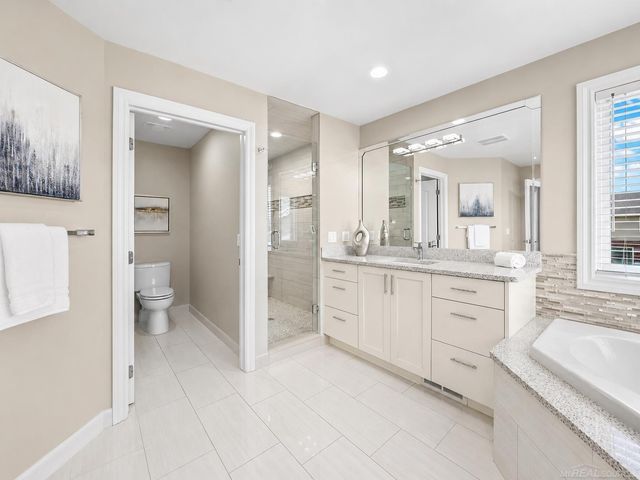 21936 Bellewood Drive, Macomb Twp, MI 48044
