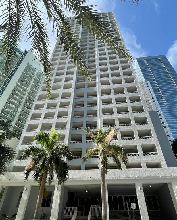 170 SE 14th Street 1804, Miami, FL 33131