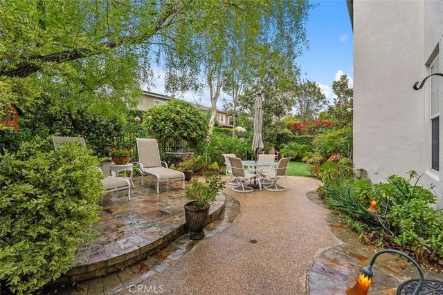 25 Carpenteria, Irvine, CA 92602