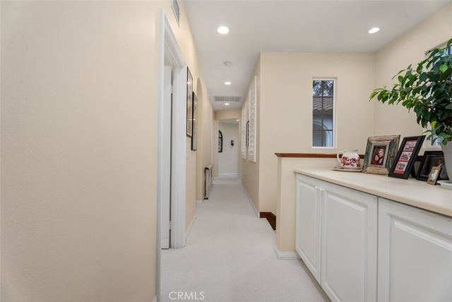 25 Carpenteria, Irvine, CA 92602