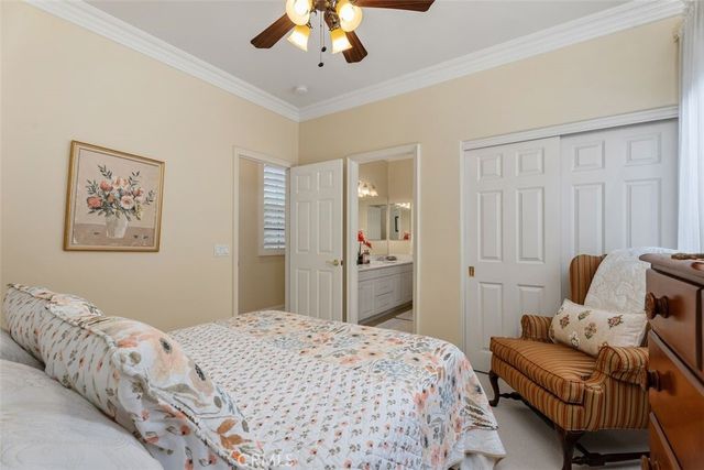 25 Carpenteria, Irvine, CA 92602