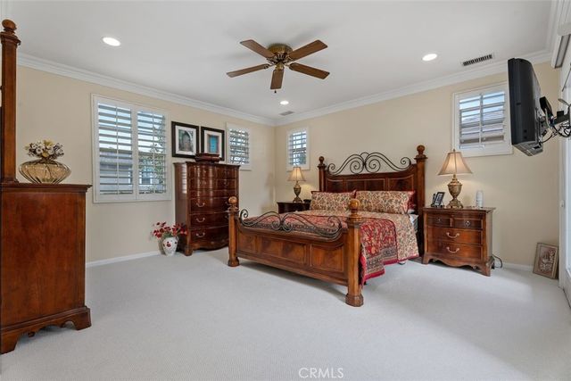 25 Carpenteria, Irvine, CA 92602