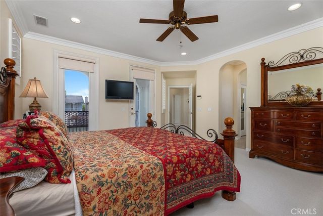 25 Carpenteria, Irvine, CA 92602