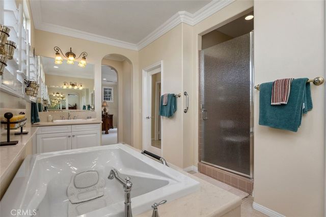 25 Carpenteria, Irvine, CA 92602