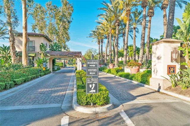 25 Carpenteria, Irvine, CA 92602