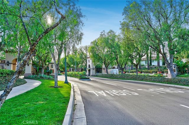 25 Carpenteria, Irvine, CA 92602