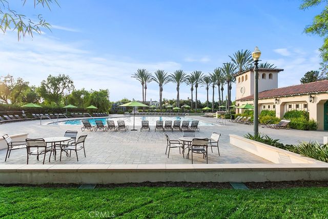 25 Carpenteria, Irvine, CA 92602