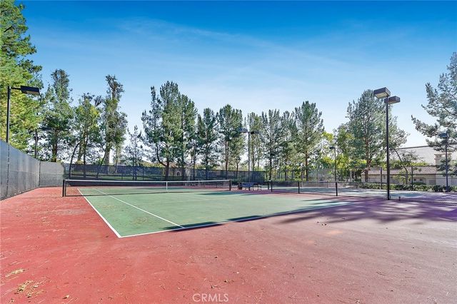 25 Carpenteria, Irvine, CA 92602