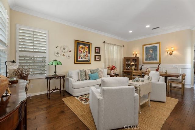 25 Carpenteria, Irvine, CA 92602