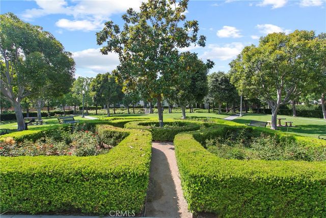 25 Carpenteria, Irvine, CA 92602