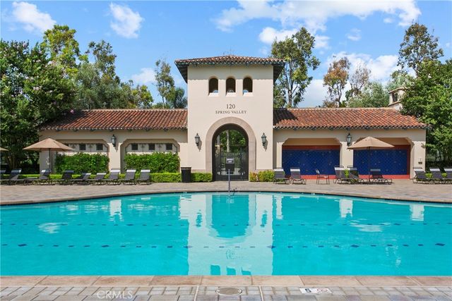 25 Carpenteria, Irvine, CA 92602
