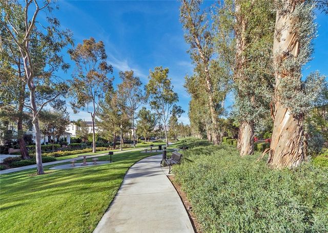 25 Carpenteria, Irvine, CA 92602