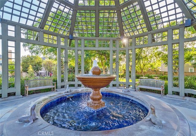 25 Carpenteria, Irvine, CA 92602
