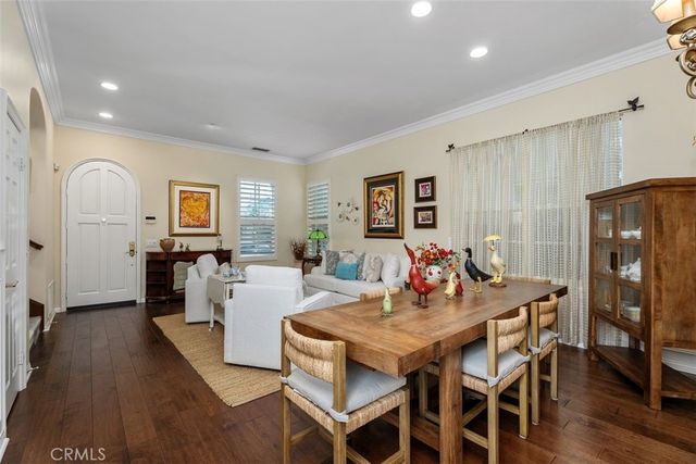 25 Carpenteria, Irvine, CA 92602