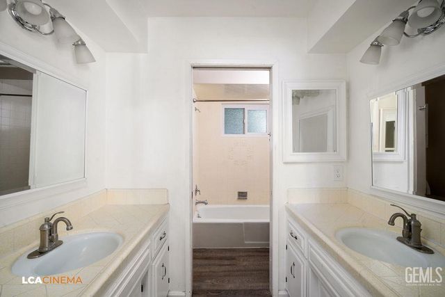 7001 Pointer Court, Bakersfield, CA 93309