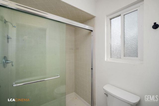 7001 Pointer Court, Bakersfield, CA 93309