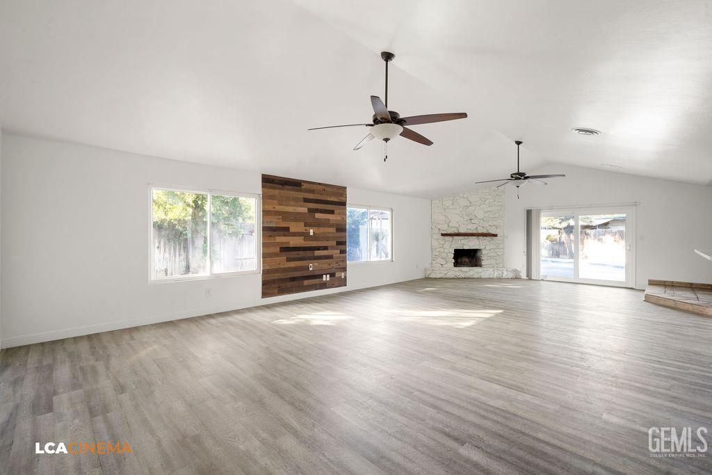 7001 Pointer Court, Bakersfield, CA 93309