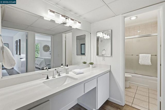 460 N Civic Dr 310, Walnut Creek, CA 94596