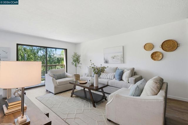460 N Civic Dr 310, Walnut Creek, CA 94596