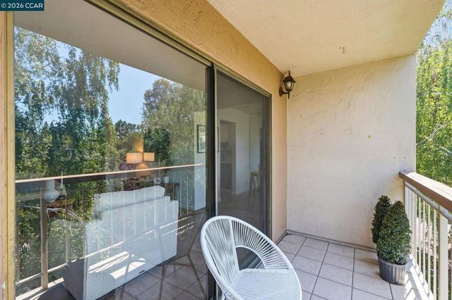 460 N Civic Dr 310, Walnut Creek, CA 94596